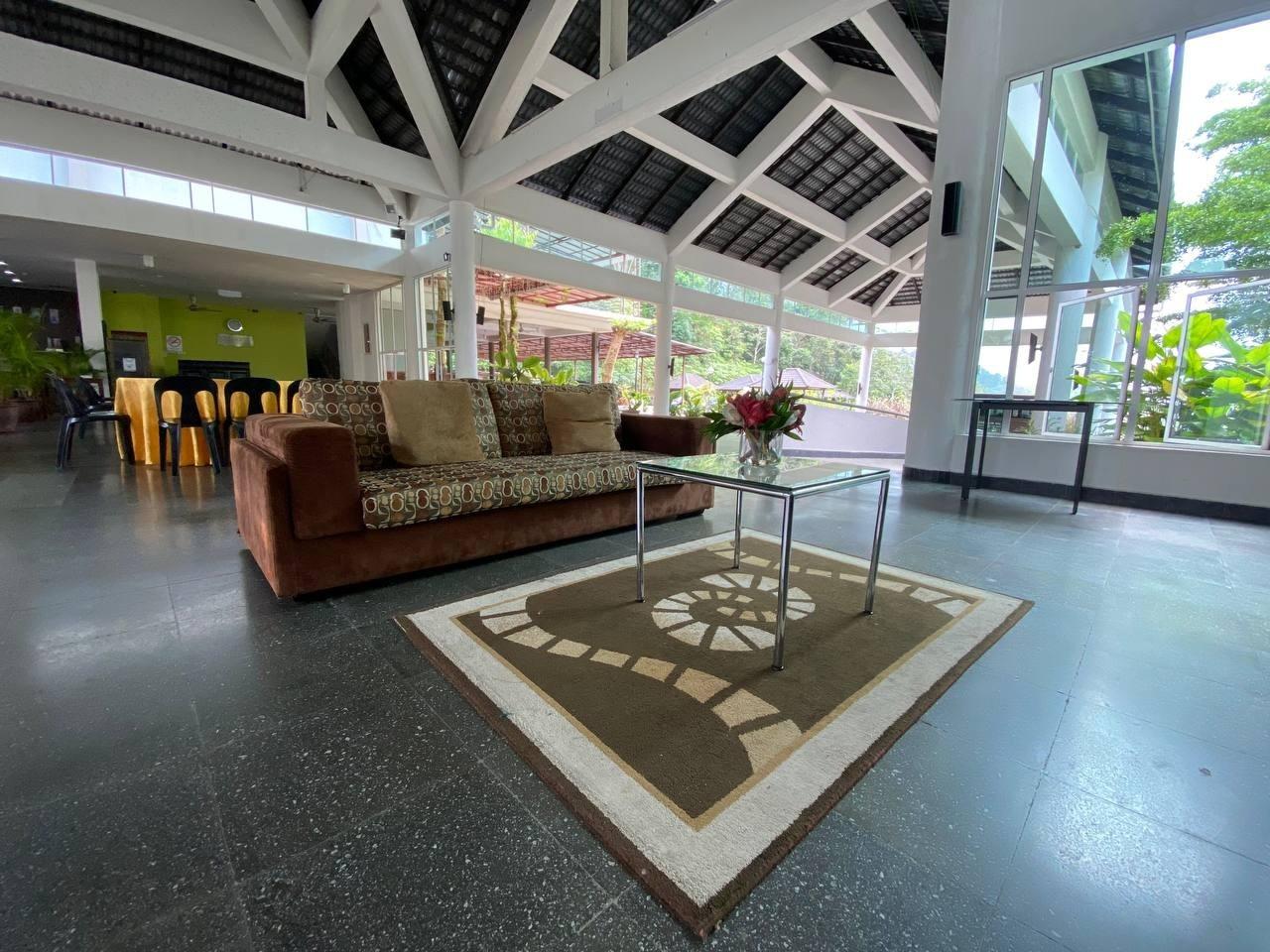 Royale Bintang Janda Baik 25/67