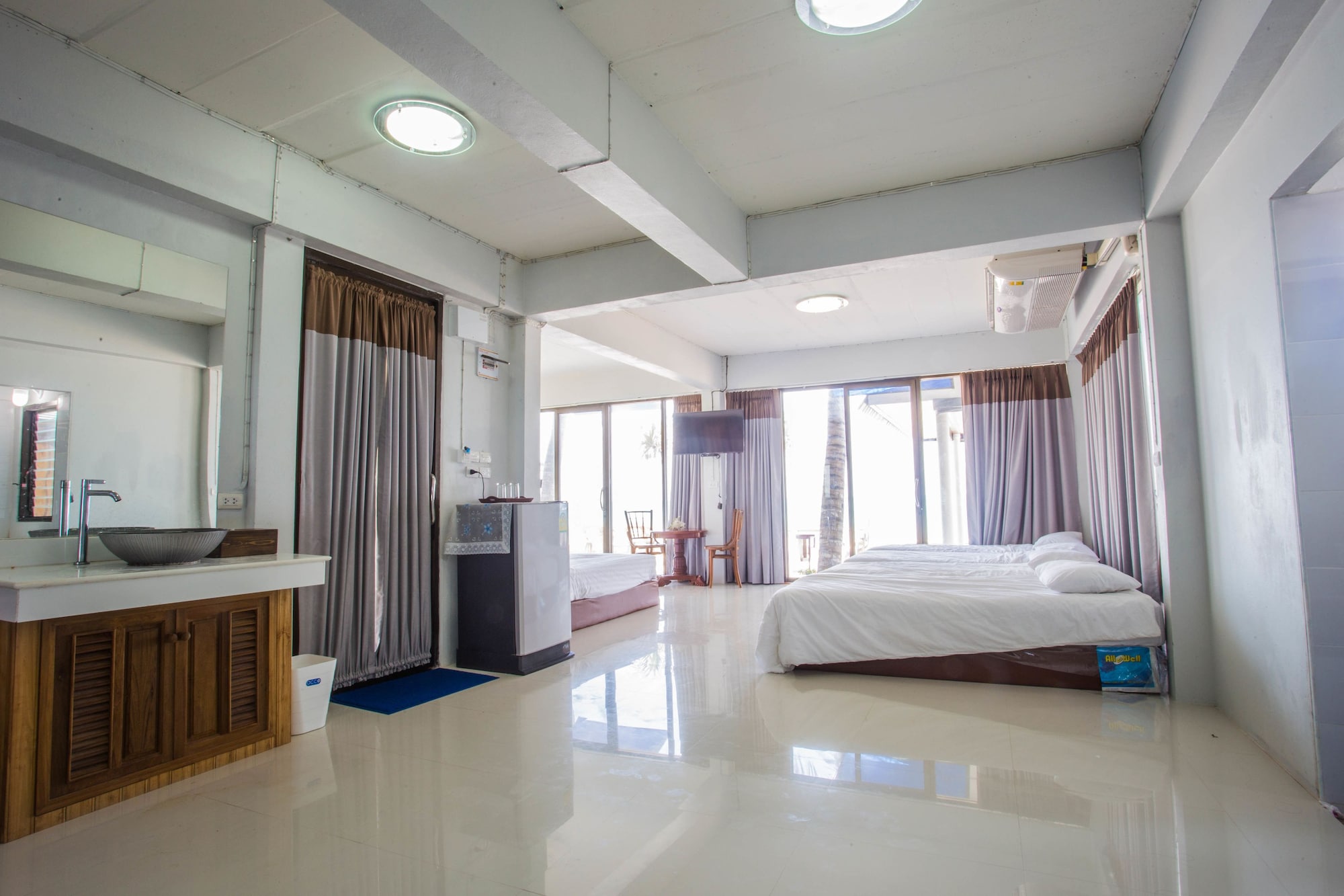 RESIDENCE, SEA SIDE, HIGH FLOOR