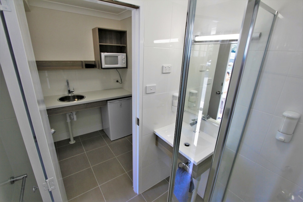 غرفة قياسية بسرير كينج، ASTON MOTEL YAMBA 8/8