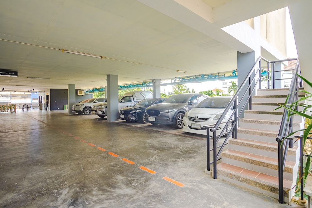 Aj Residence 60/66