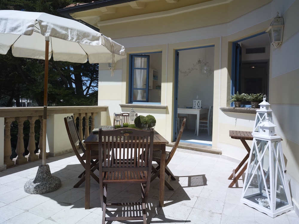 Relais & Residence Villa Mazzanta 33/50