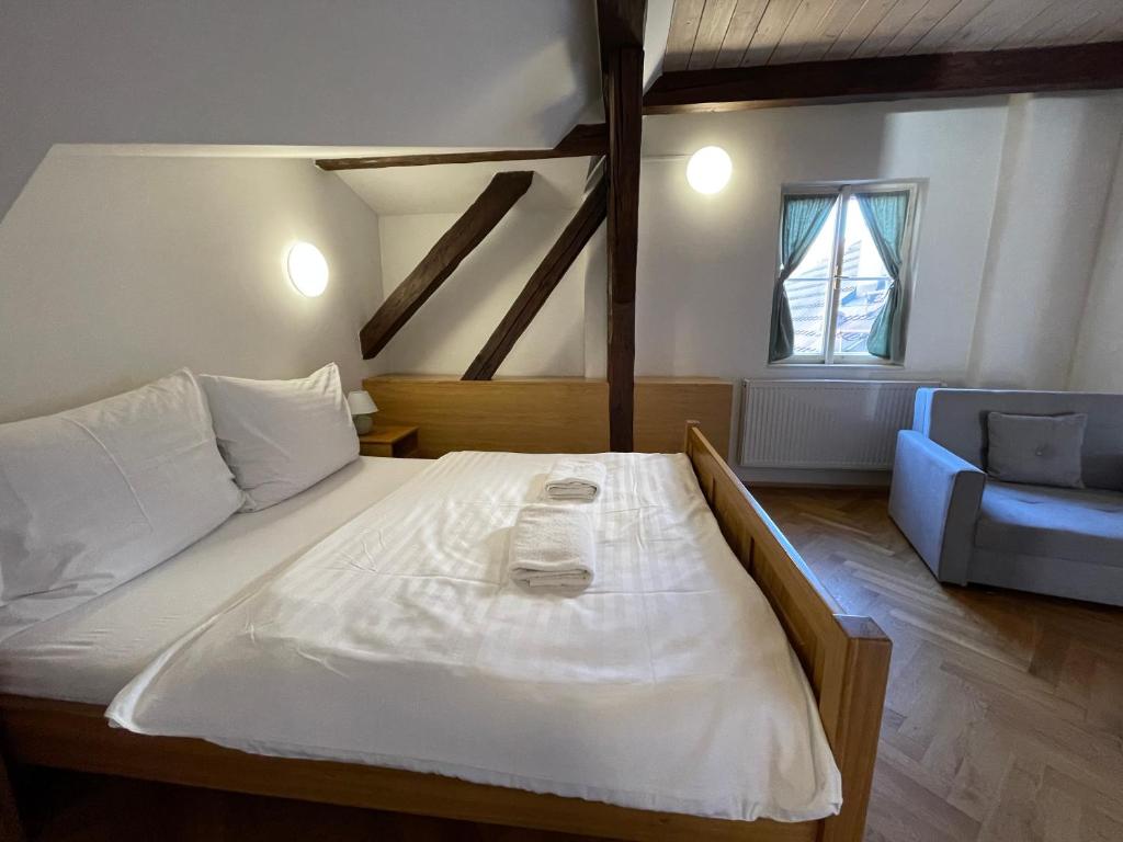 3 Bedrooms, Duplex, Apartment