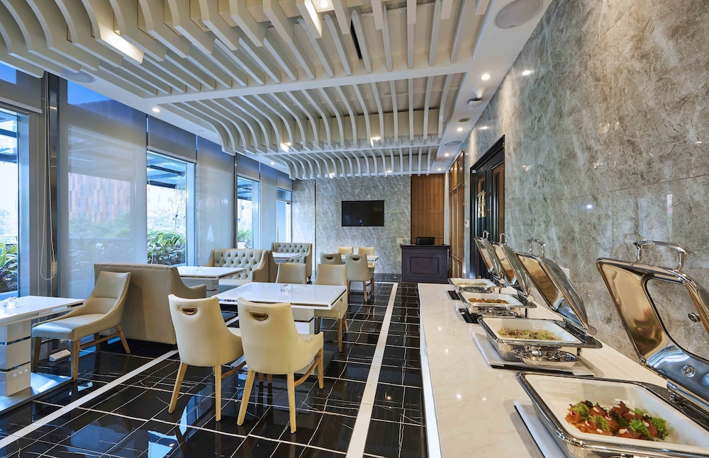 Mercure Singapore Bugis 53/72