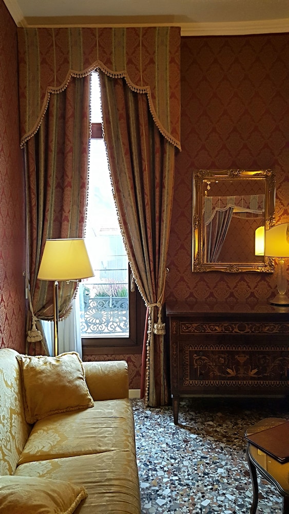 Casa Pisani Canal 17/66