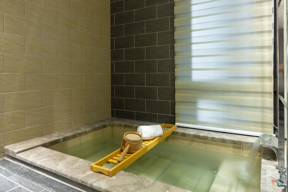 Kilin Hotel JiaoXi 72/95