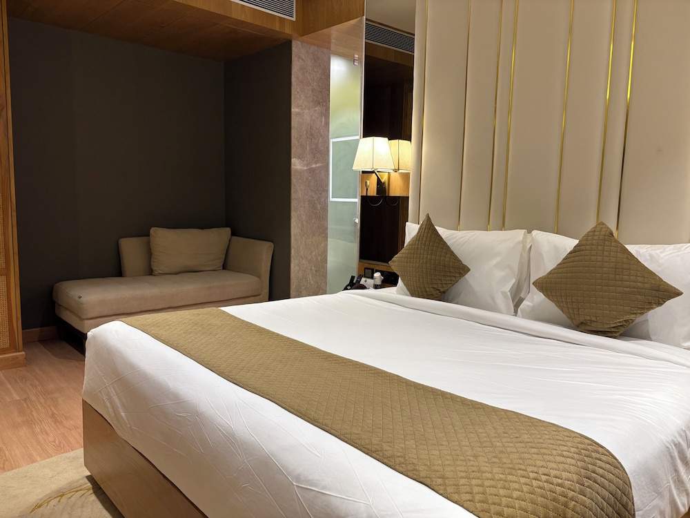 Hotel Grand Imperia 6/37