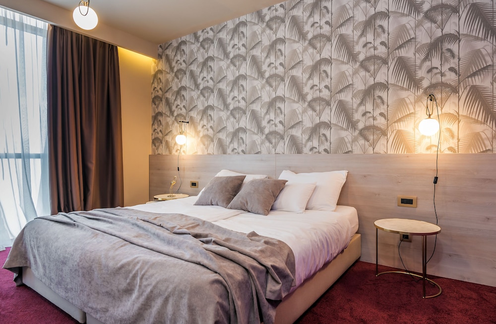 Priska Med Luxury Rooms 26/77