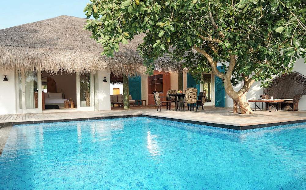 Sirru Fen Fushi Private Lagoon Resort 64/68