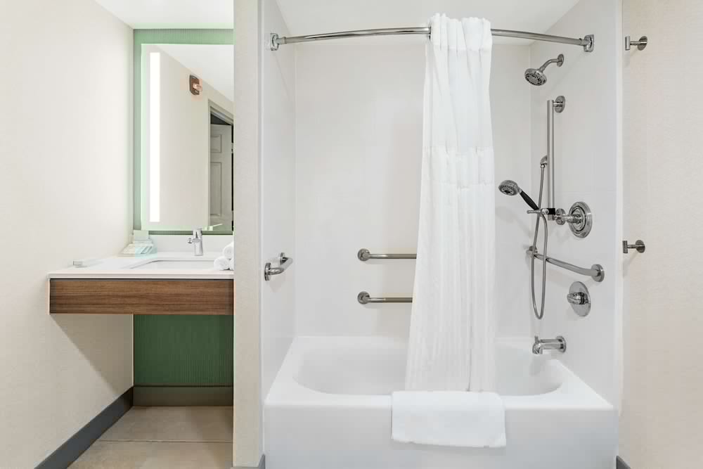 Hilton Garden Inn Allentown Bethlehem Airport 16/64