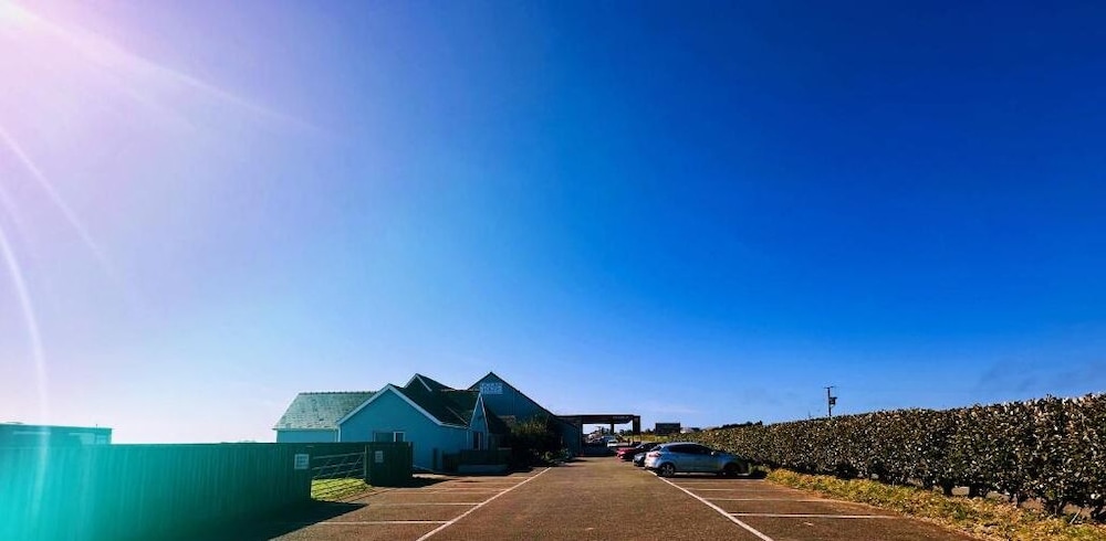 OYO Ocean Haze Hotel 55/58
