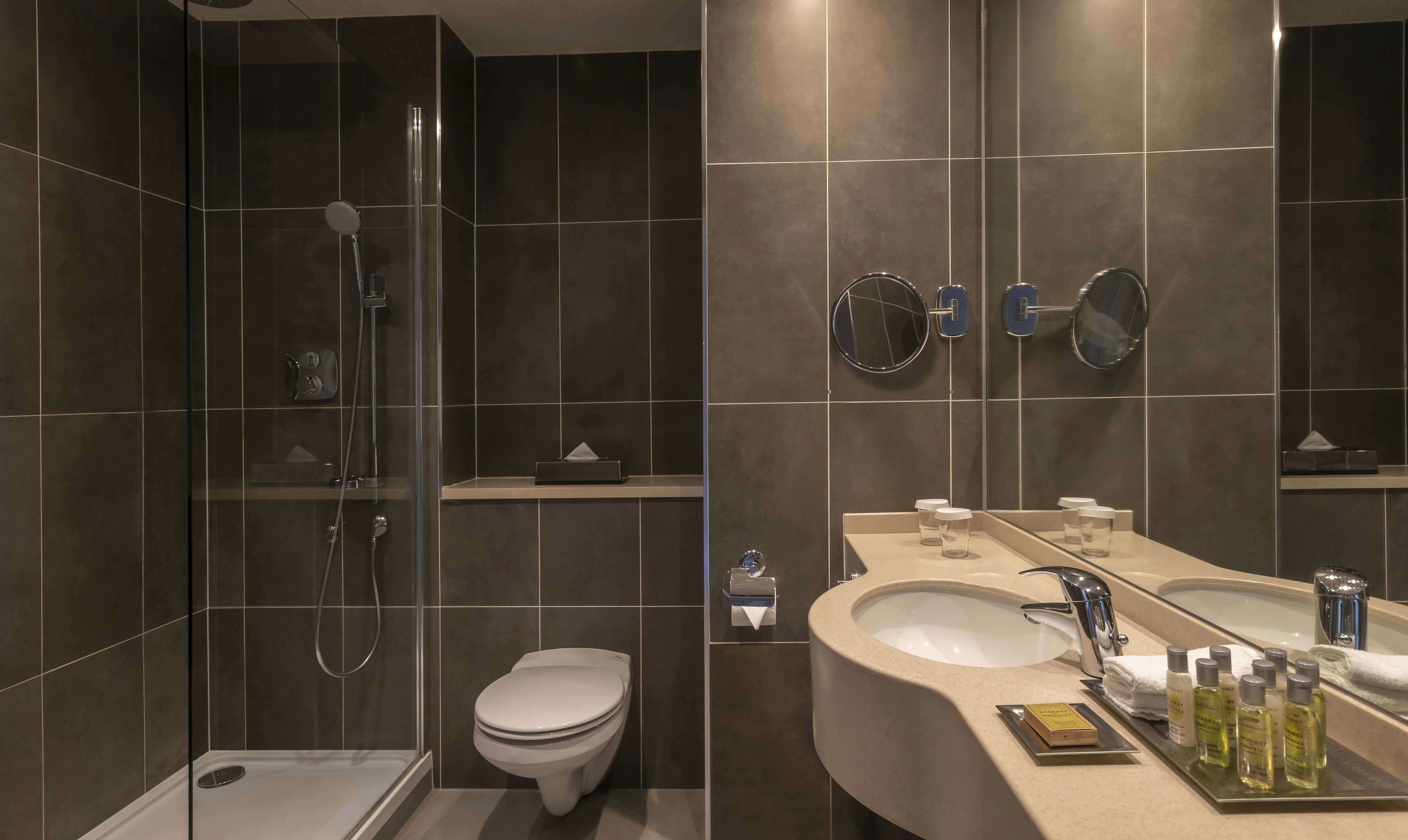 Hilton Dublin 50/50