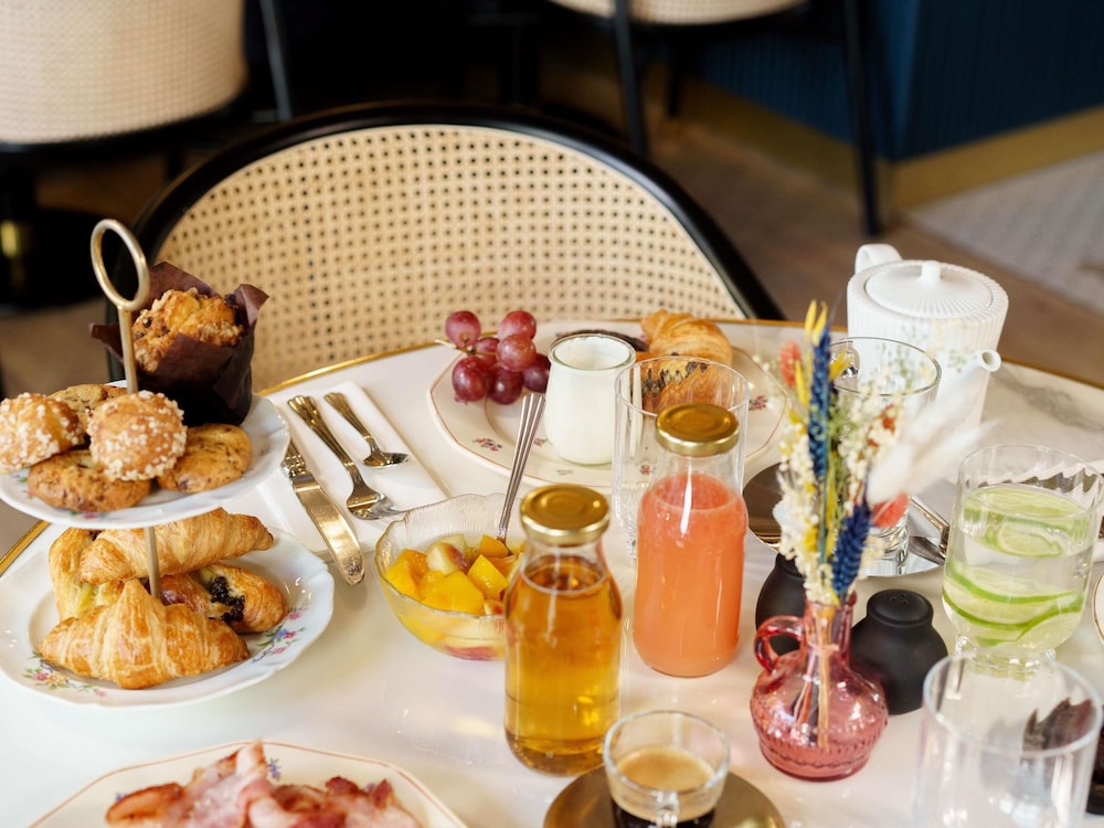Square Lodge Hotel La Roche sur Yon - Handwritten Collection 29/46
