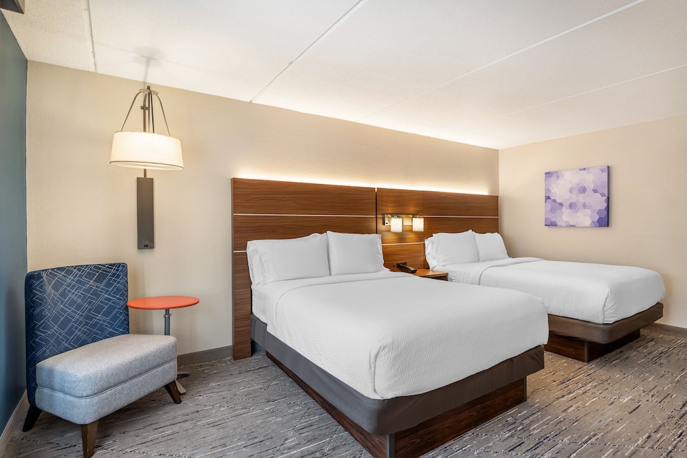 غرفة قياسية بسريرين كوين، Holiday Inn Express Petersburg 5/6