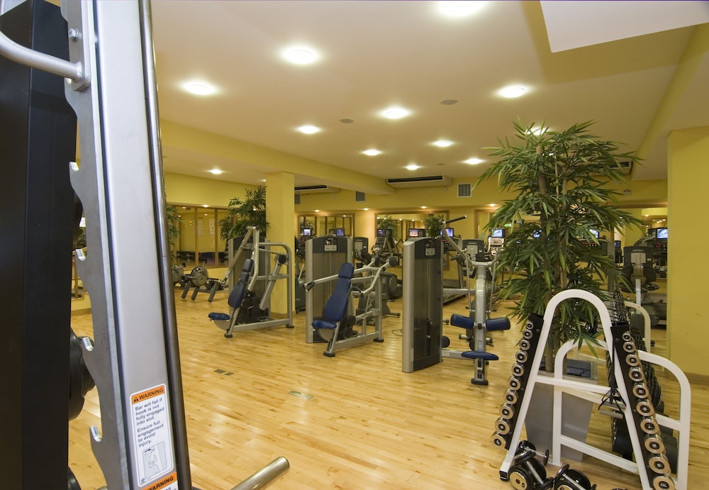 Rochestown Lodge Hotel 17/32