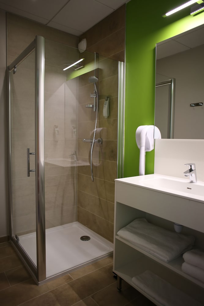 Ibis Styles Villeneuve Sur Lot Hotel 26/68