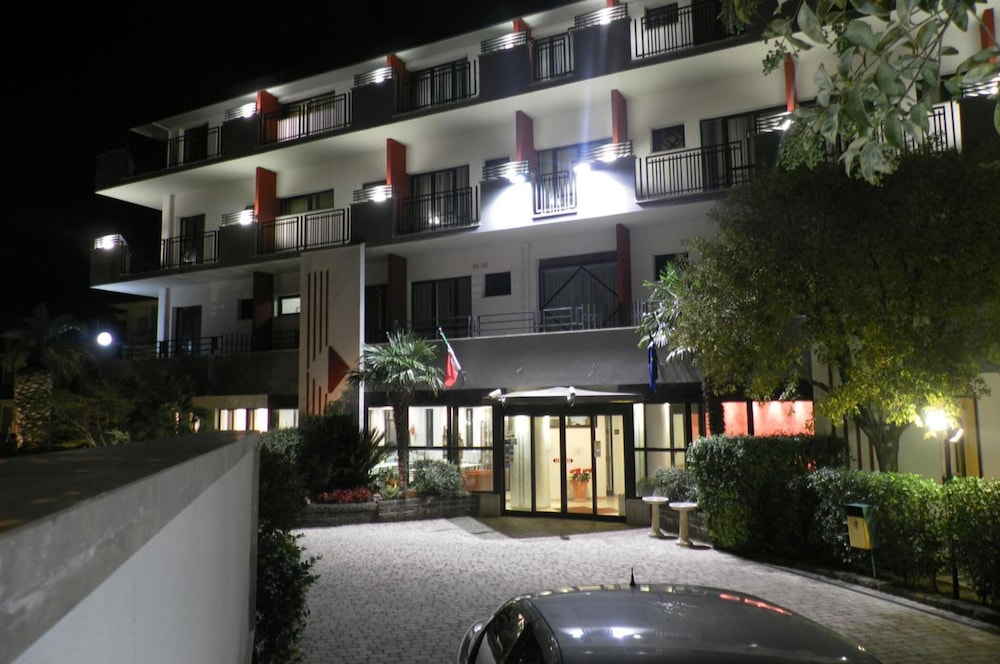 Sant Elia Hotel 2/49