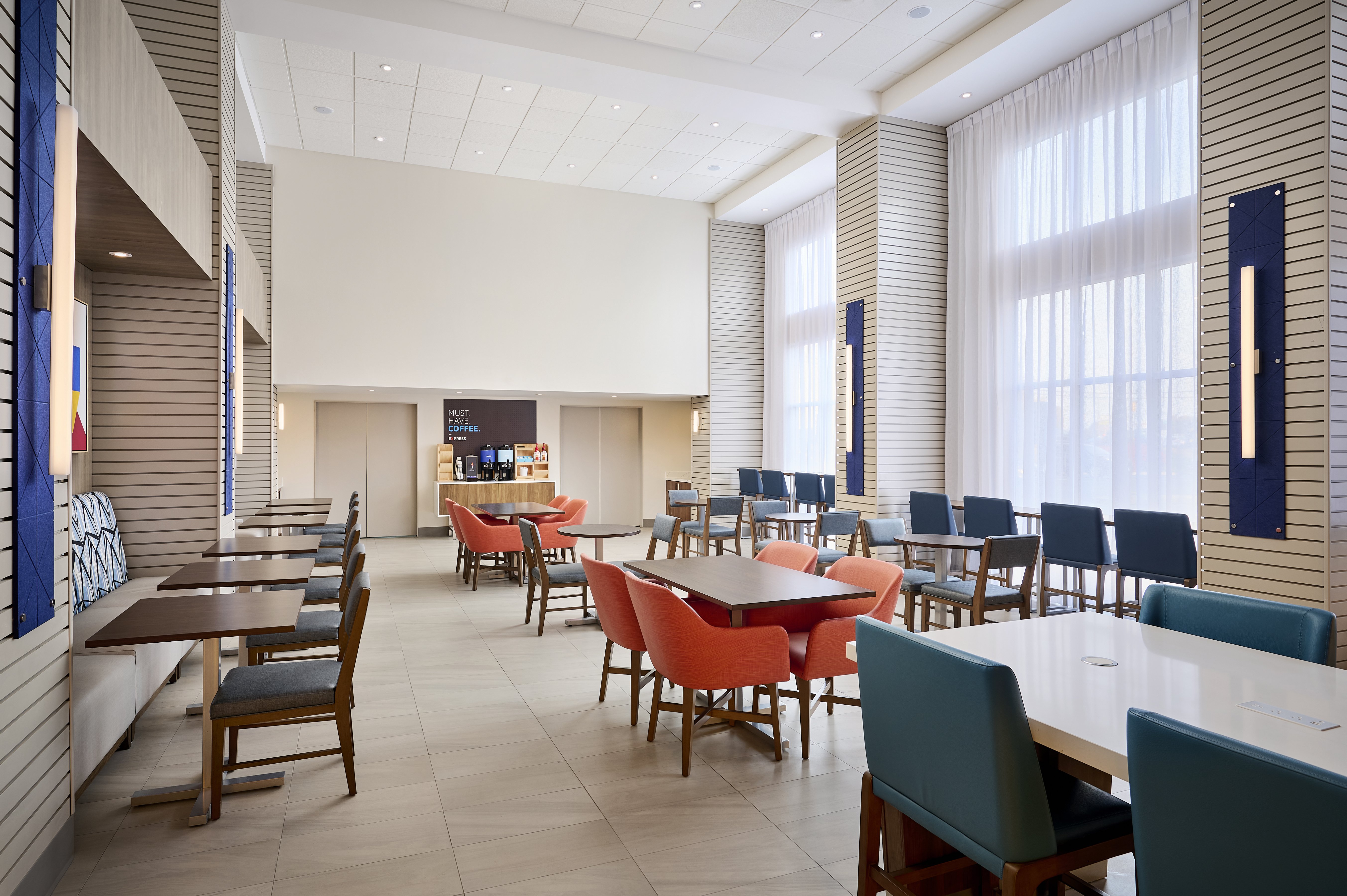 Holiday Inn Express and Suites Kitchener Southeast by IHG 42/64