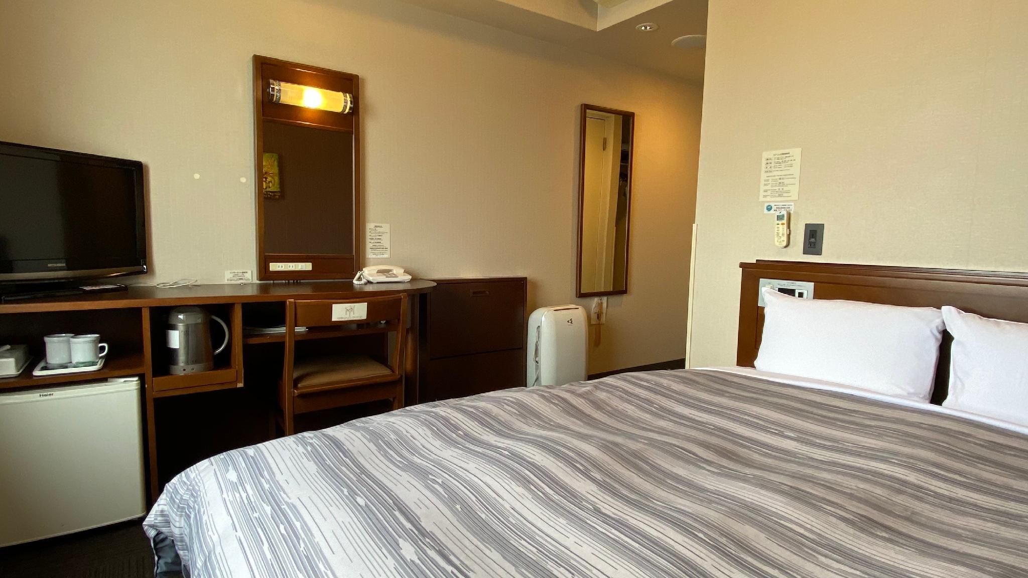Semi Room, Standard, Double Bed, Smoking