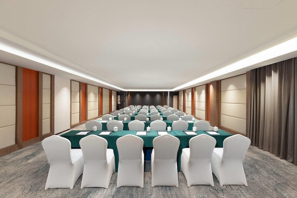 Hawthorn by Wyndham Chenzhou Beihu 15/18