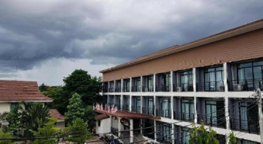 Pornsiri Hotel Sisaket 2/35