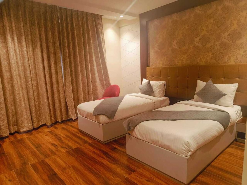 Four Leaf Hotel Akosha 14/47