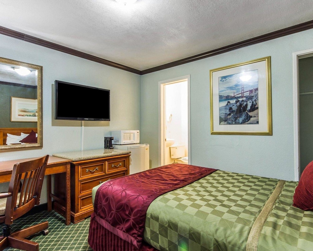 Sycamore Inn Chico University Area 28/50