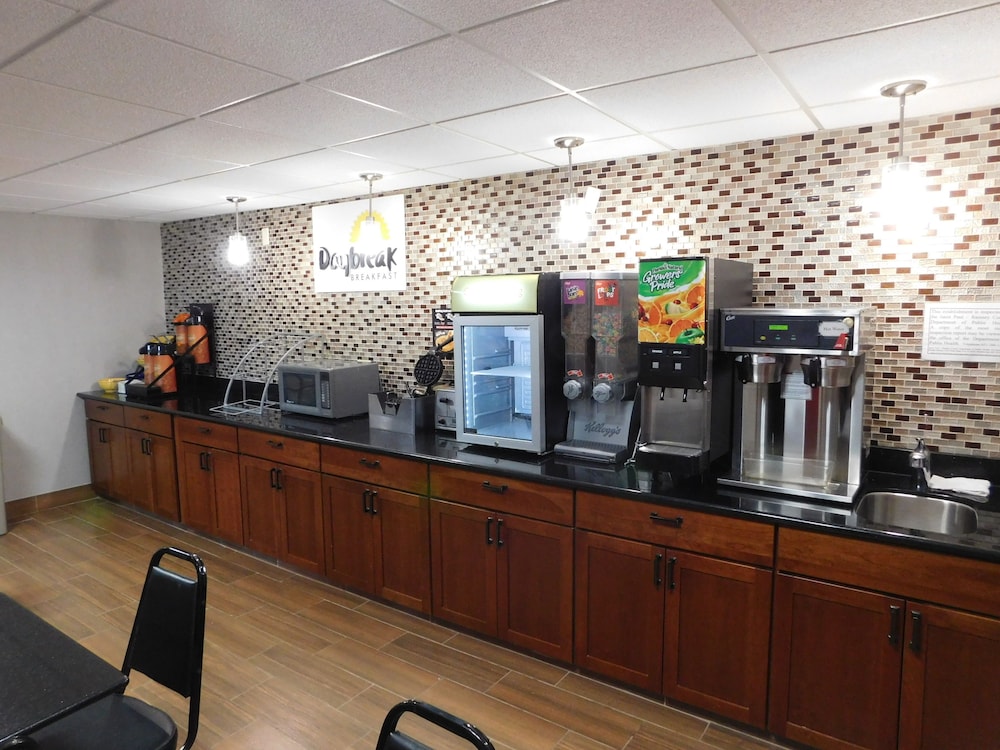 Twin Cities Inn, Mounds View 3/30