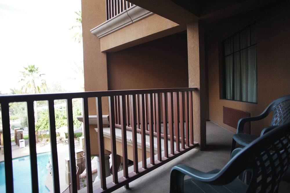 Holiday Inn Phoenix Chandler 7/70