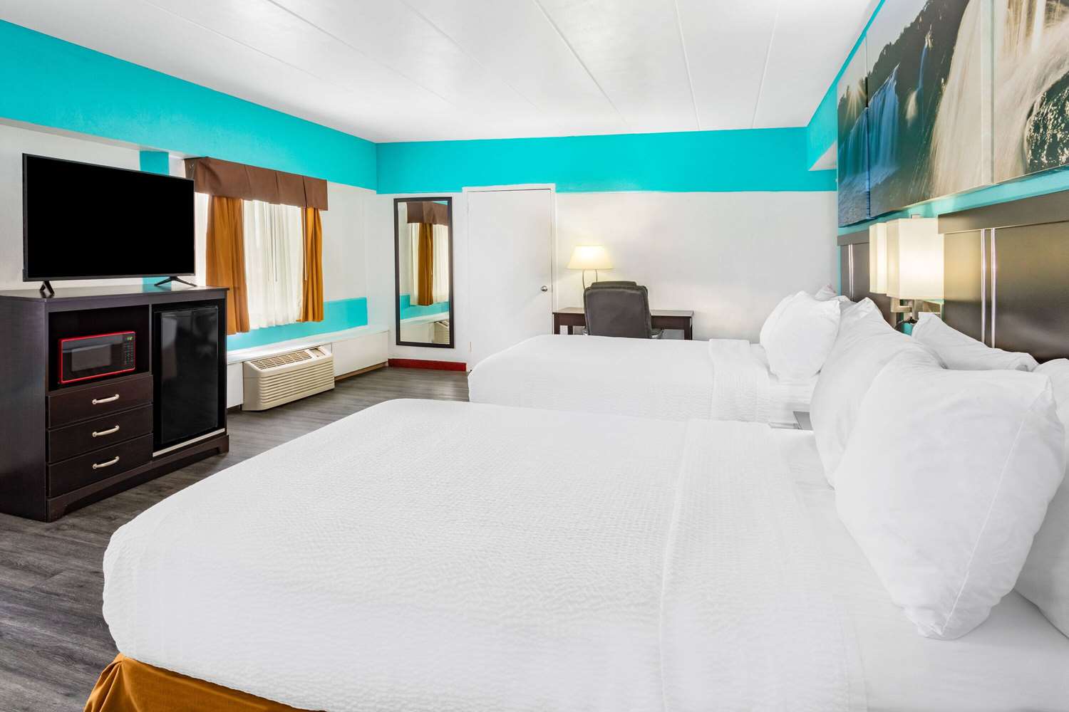 Days Inn By Wyndham Livonia - Detroit 22/59