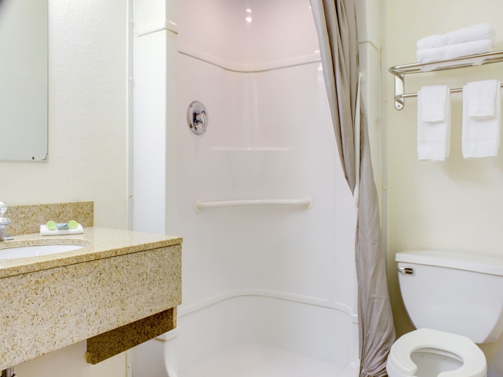 Travelodge by Wyndham Miles City 11/60