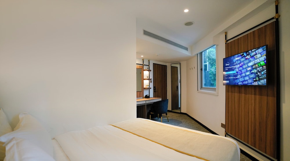 Amaris Hotel by Santika 50/63