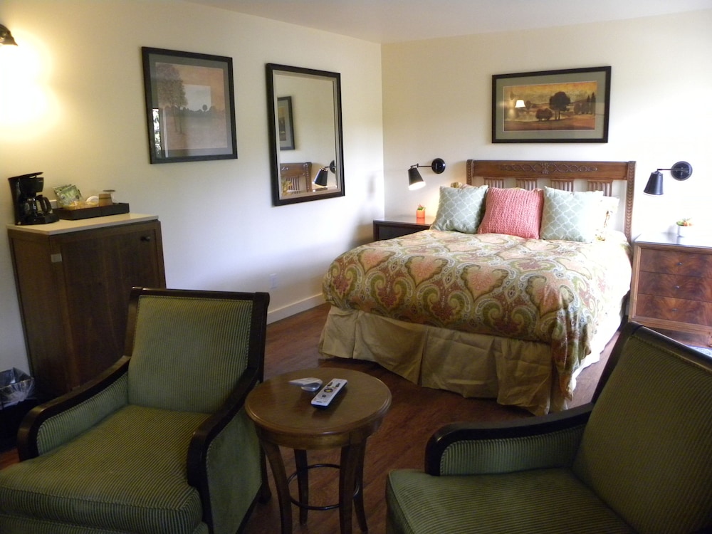 Inn at Buckhorn Cove 19/59