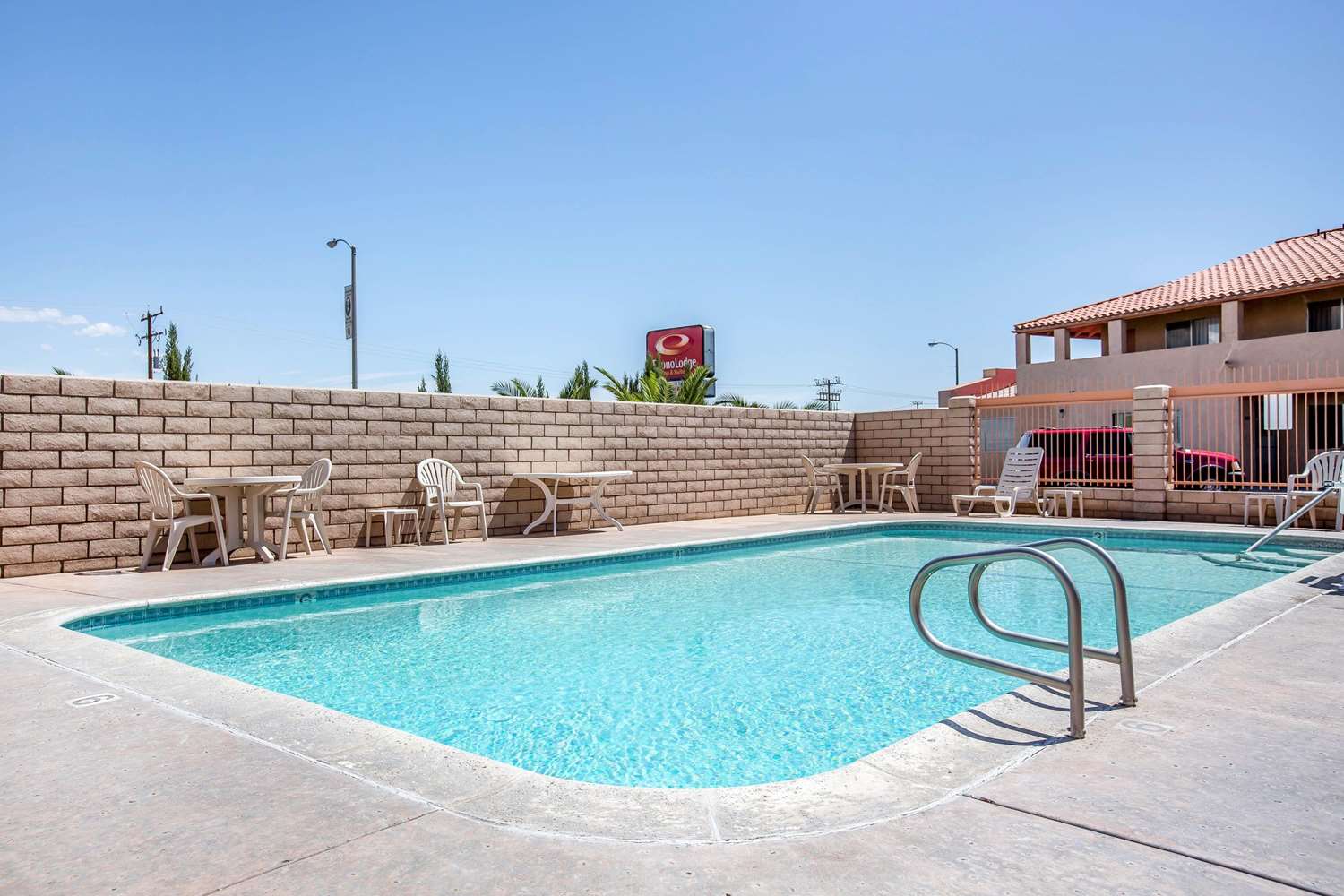 Days Inn by Wyndham Ridgecrest near China Lake Naval Station 14/14
