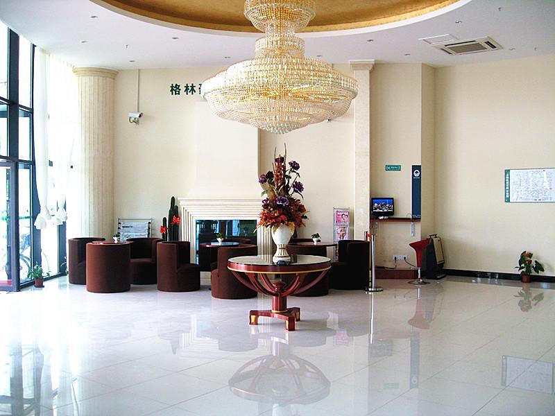 GreenTree Inn Shanghai Jiading Anting Motor City Express Hotel 30/35