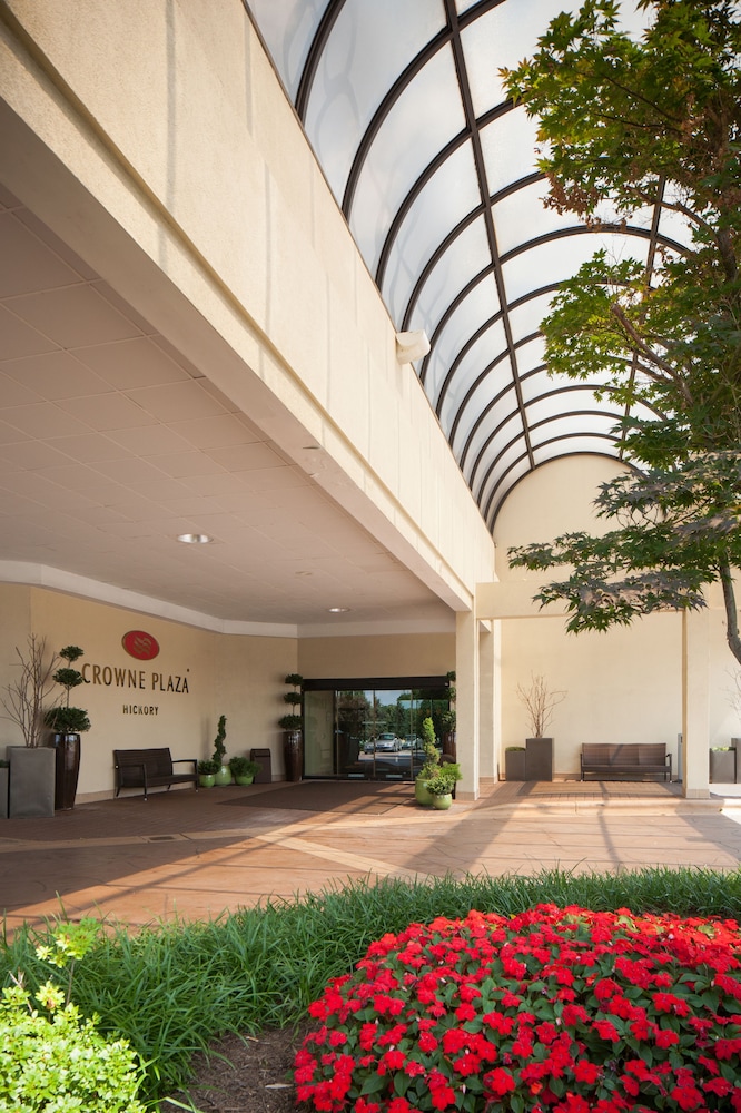 Crowne Plaza Hickory 7/61
