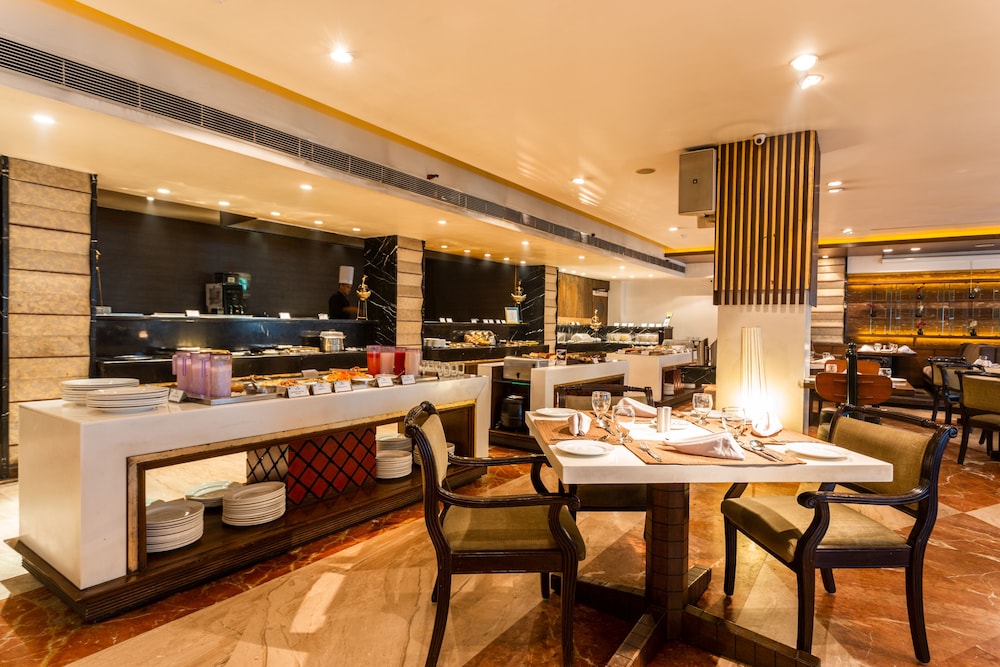 The Maya Hotel 37/50
