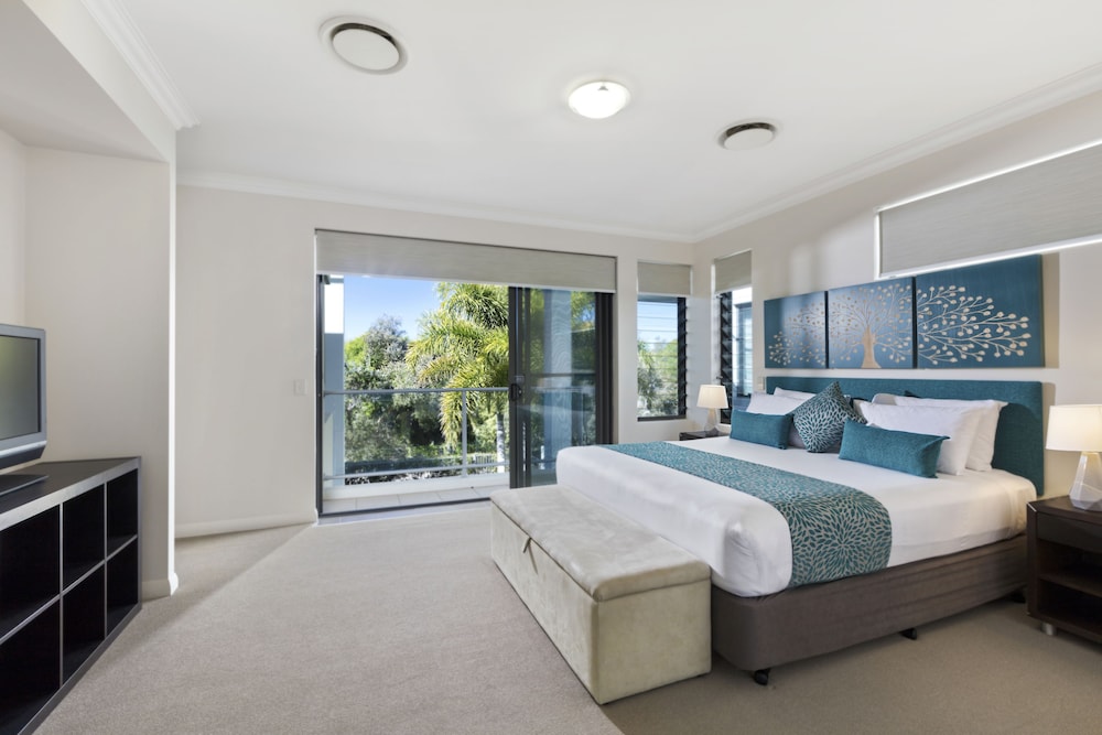 Sand Dunes Resort 10/50