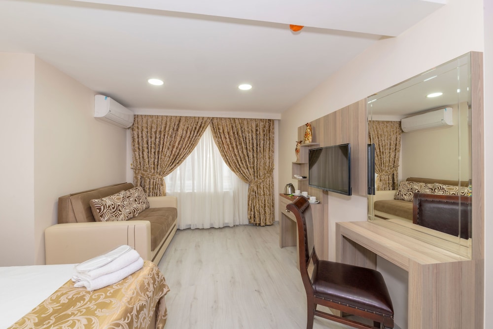 Raimond Hotel 23/29
