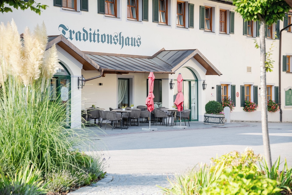 Hotel Obermaier 2/50