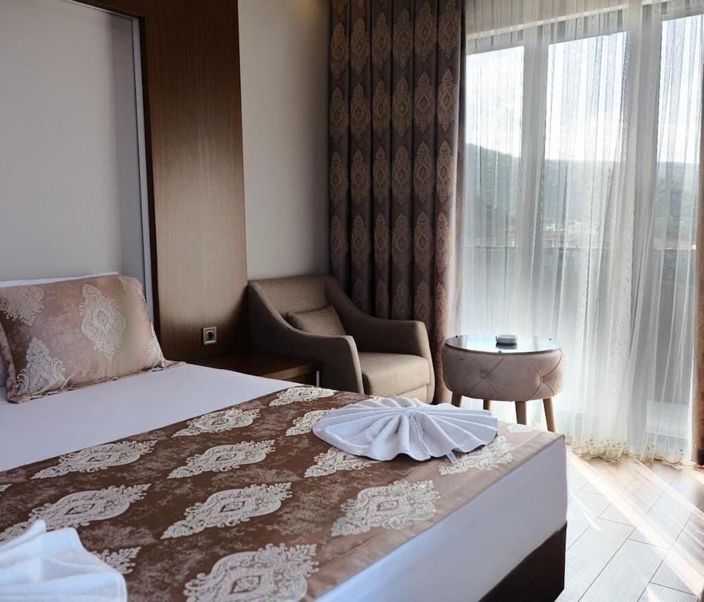 Marine View Hotel 8/25