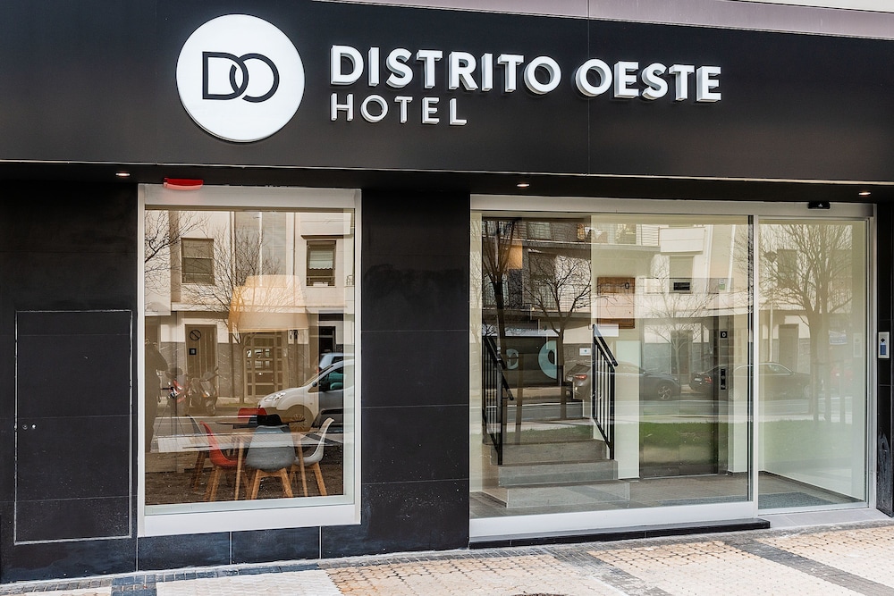 Hotel Distrito Oeste 1/50