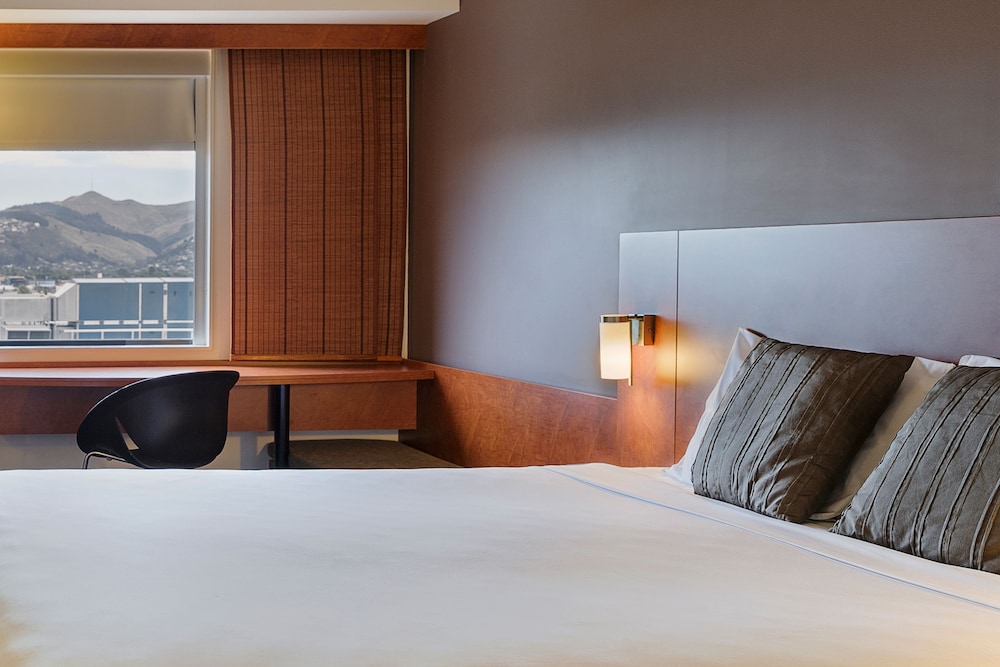 IBIS CHRISTCHURCH 23/60