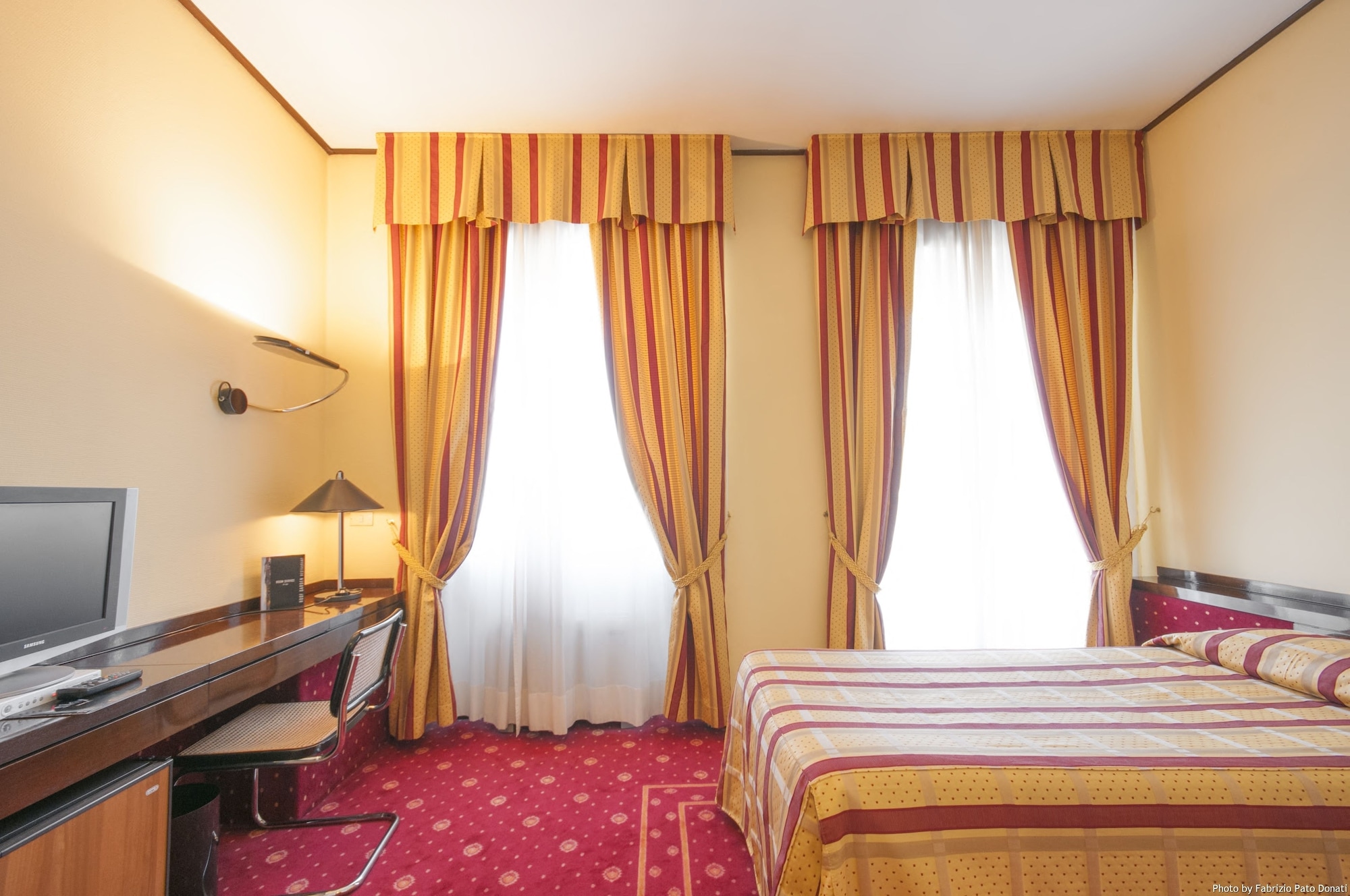 STANDARD, TWIN BEDS
