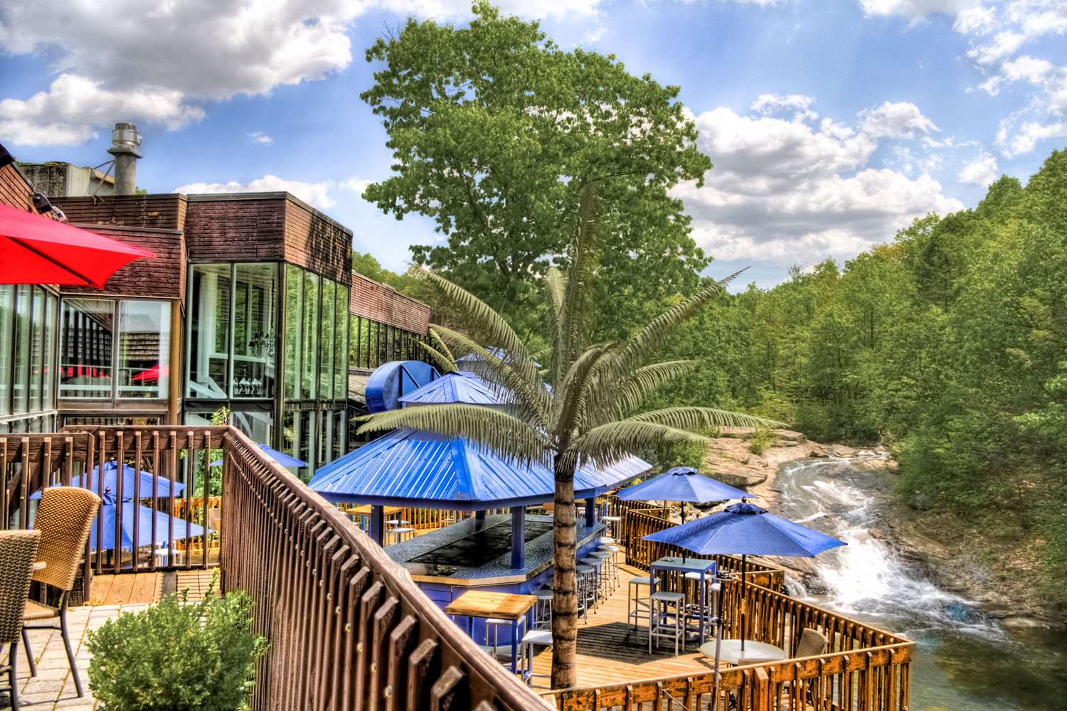 The Woodland Inn and Resorts 36/37