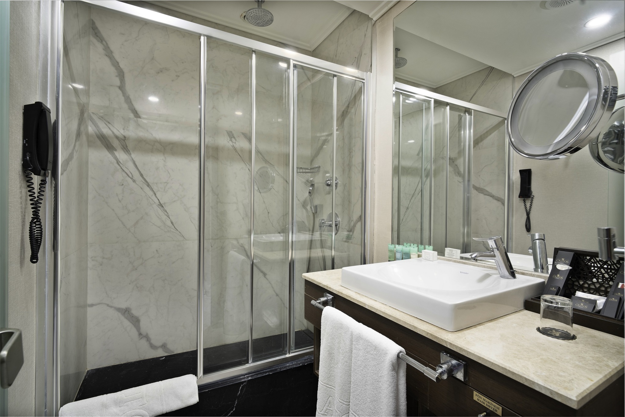Cratos Premium Hotel 42/45