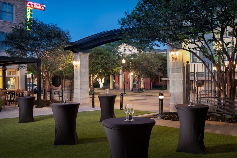 LaSalle Boutique Hotel 28/39