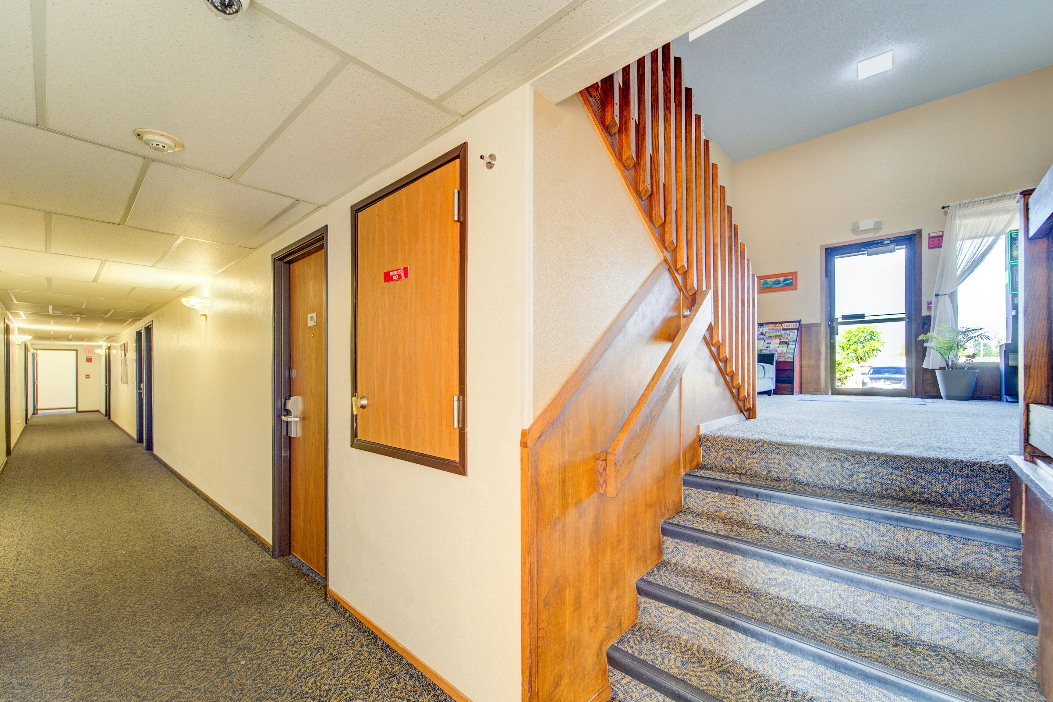 Capital O Amerihost Inn and Suites Kingdom City Hwy 54 MO 35/54