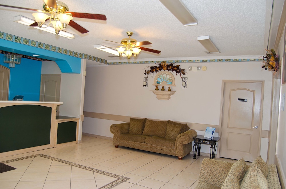 Knights Inn & Suites City Center Edinburg/McAllen 4/22