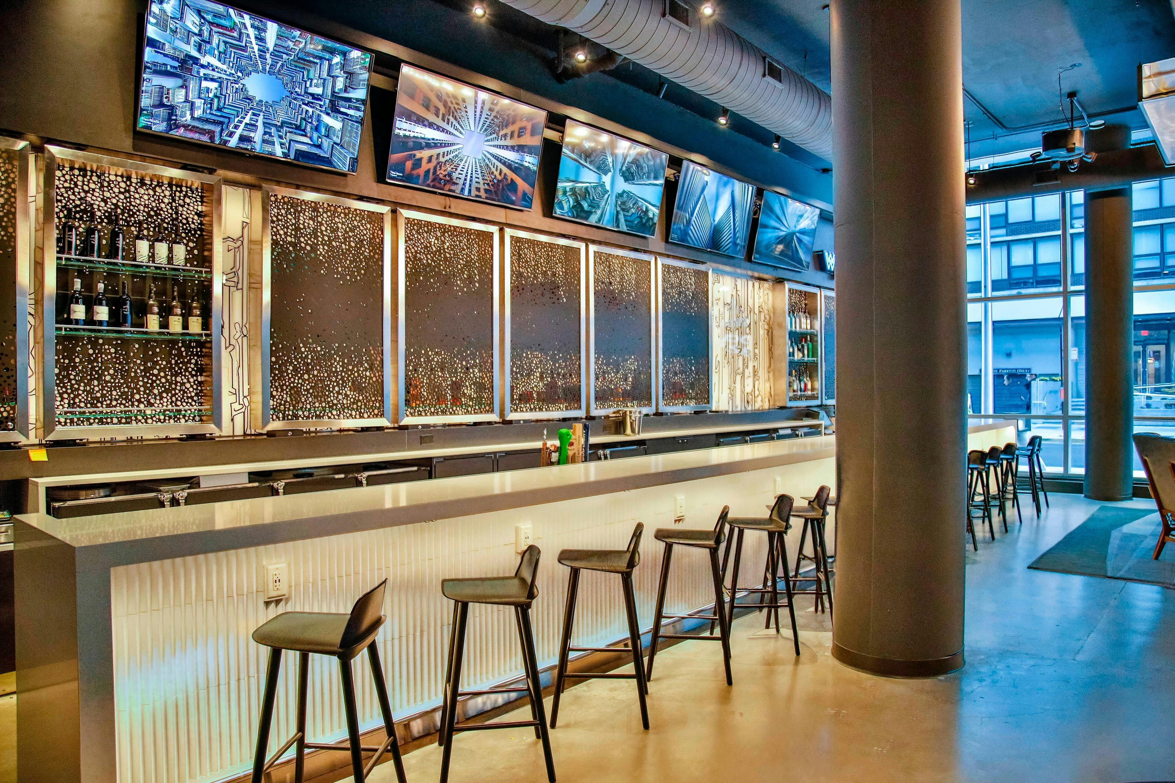 Aloft Chicago Mag Mile 31/47