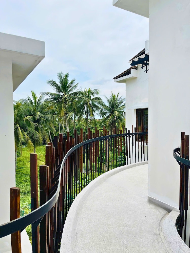 Happy Life Memories Hoi An Hotel & Spa 57/63